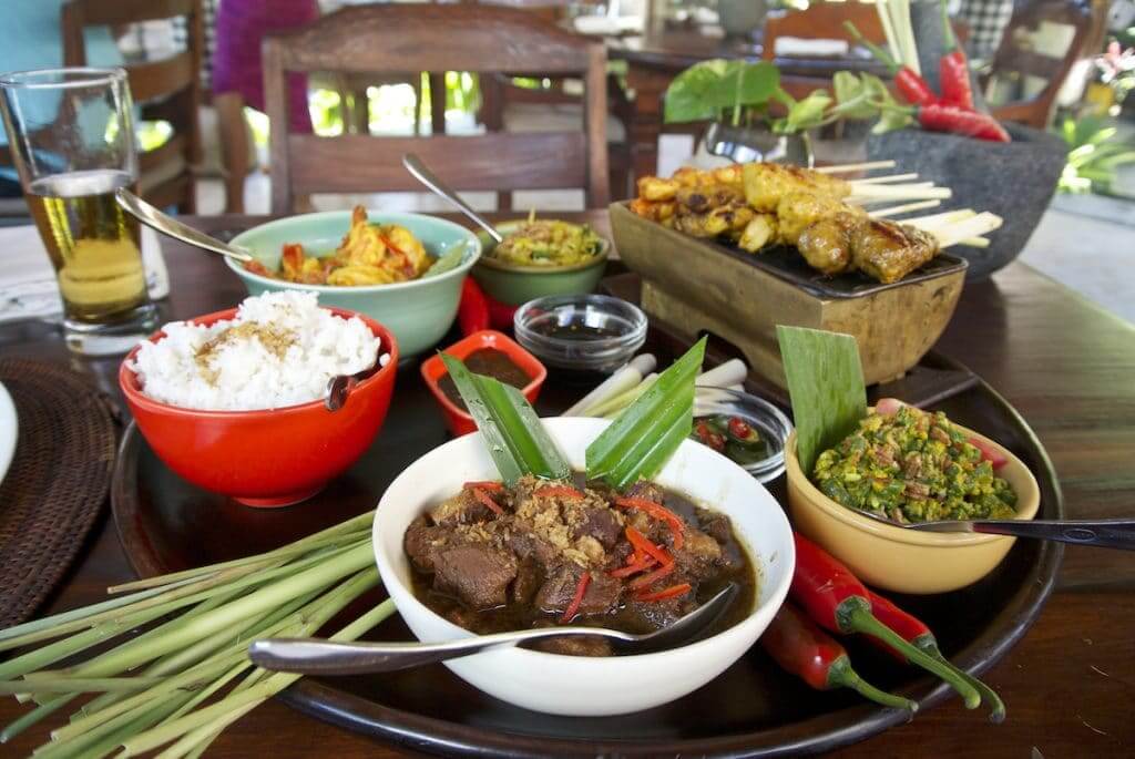 Kuliner Khas Bali Yang Wajib Dicoba Wisatawan