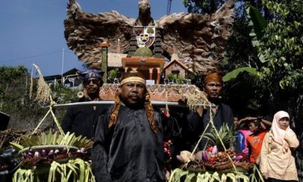 Ragam Upacara Adat Indonesia Yang Sarat Makna Kehidupan