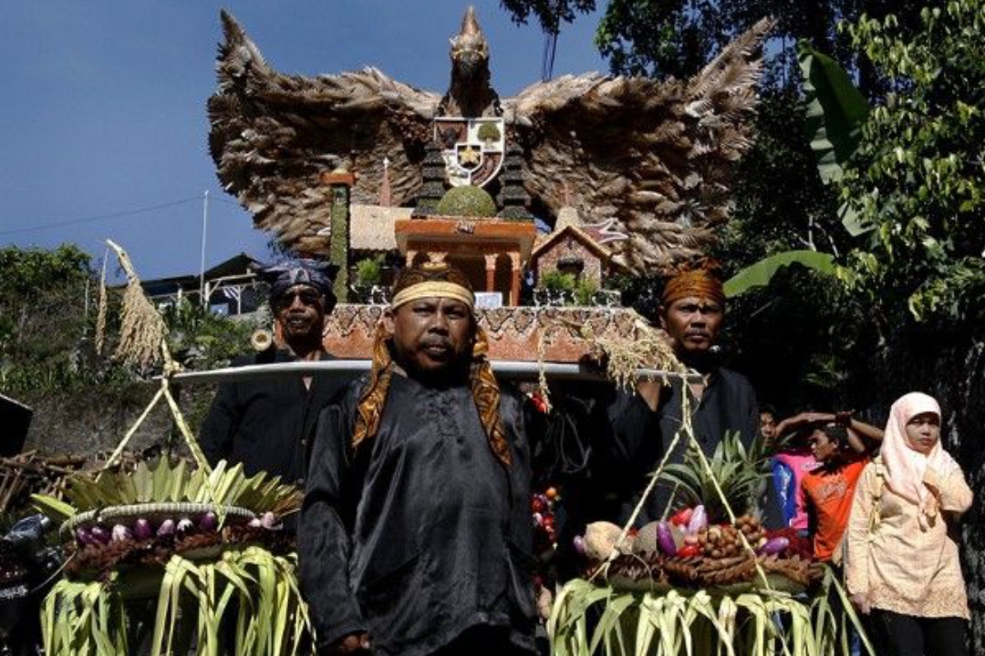 Ragam Upacara Adat Indonesia Yang Sarat Makna Kehidupan